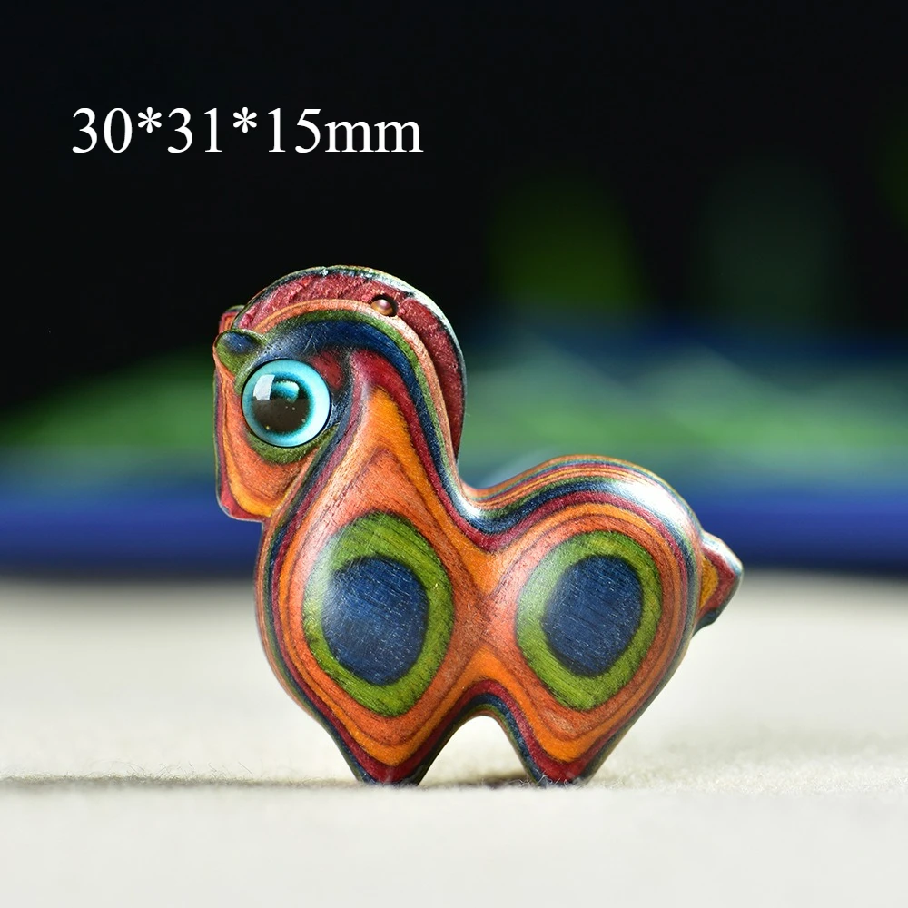 

Деревянная фигурки лошади