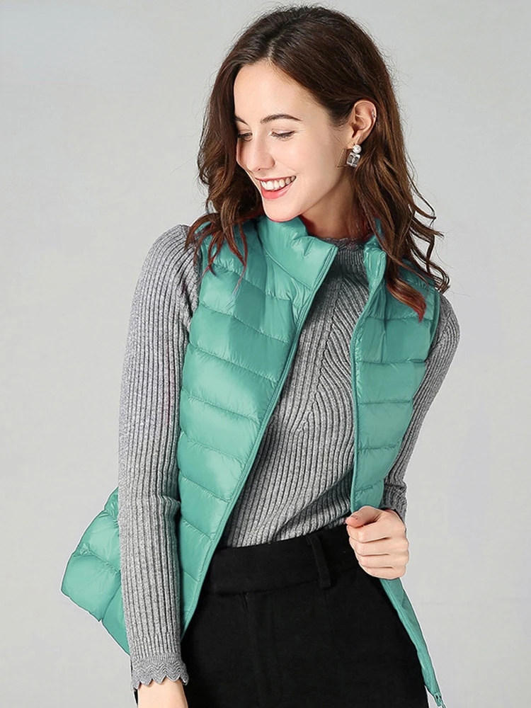 

Пуховой жилет New2022, Ультралегкая тонкая куртка без рукавов, зимние топы на белом утином пуху, Женская портативная верхняя одежда на весну и о...