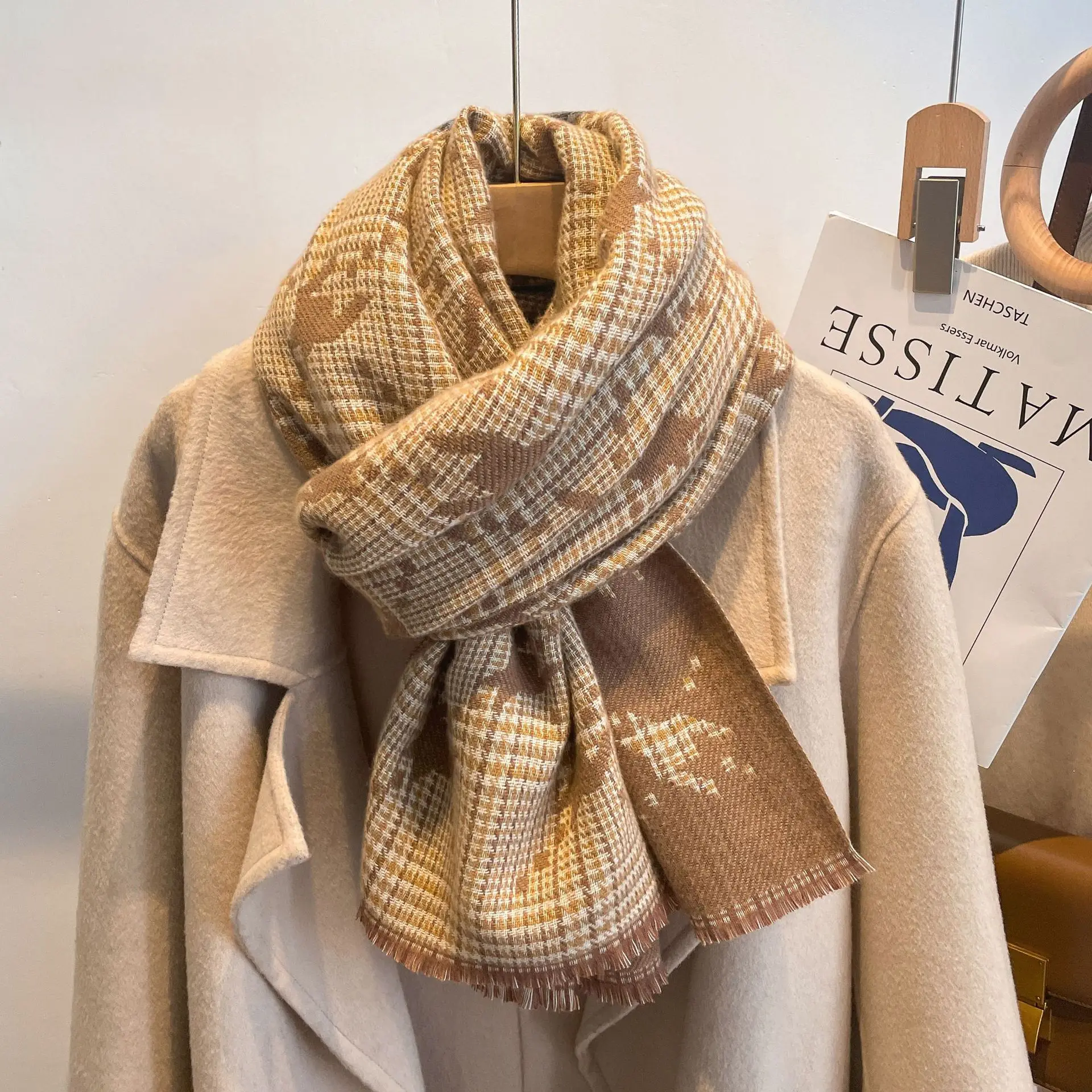 

COZOK Faux Cashmere Trend Autumn And Winter Scarf Luxury Bird Check Print Shawl Warm Stripes Retro Ladies Outdoor Warm