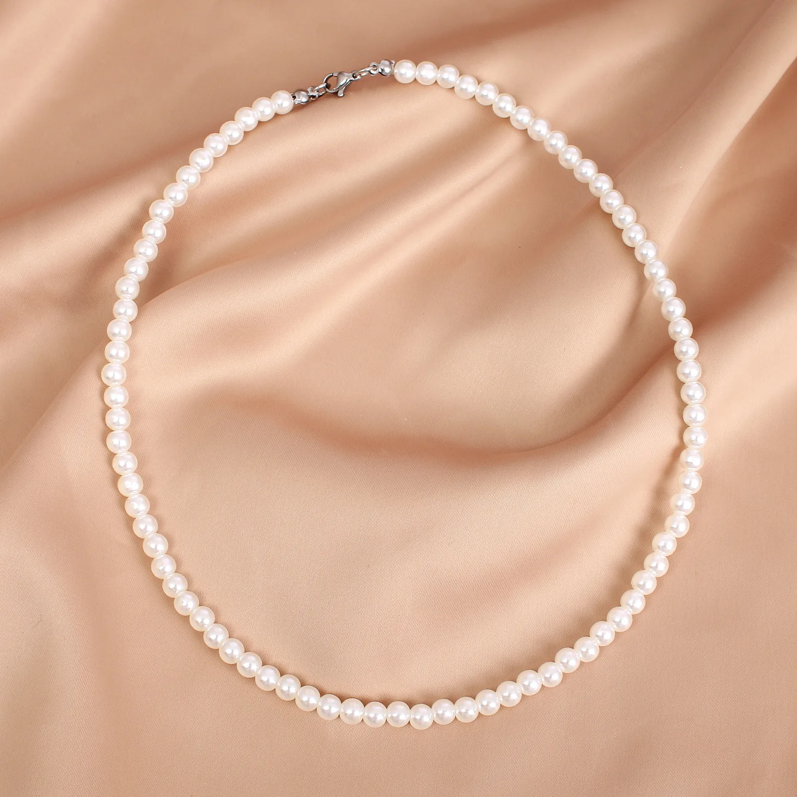 

2023 New Simple Imitation Freshwater Pearl Necklace European and American Women's Collarbone Chain Jewelry Hot Gifts