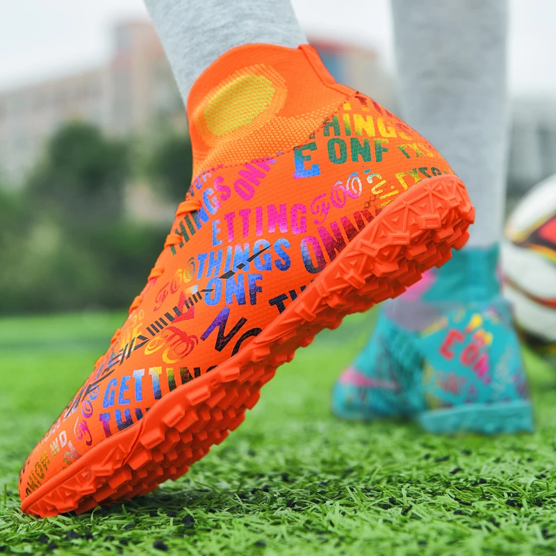 Men And Women Mandarin Duck Low-Top Long Nails Broken Nails Youth Indoor And Outdoor Professional Training Football Shoes