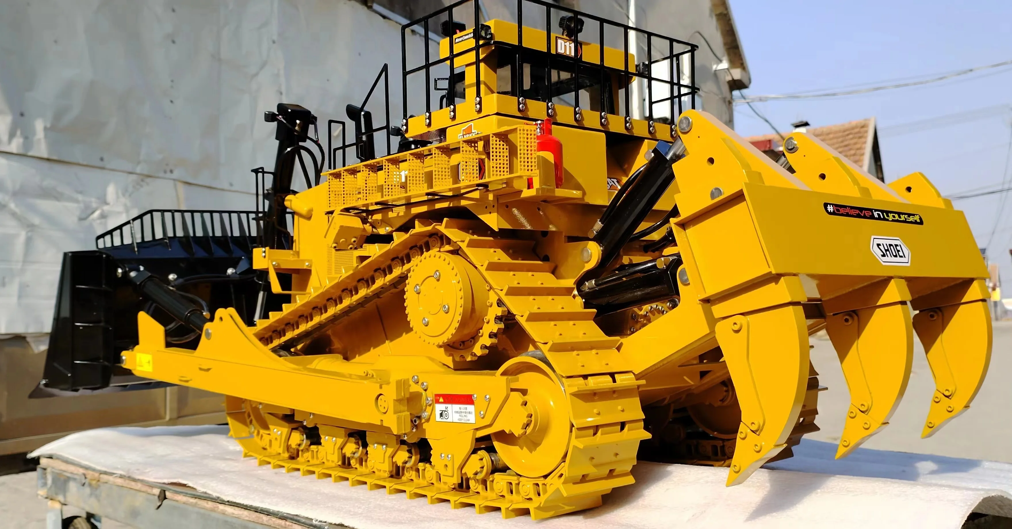 Игрушечный гидравлический бульдозер для сварки всех металлов масштаб 1/10