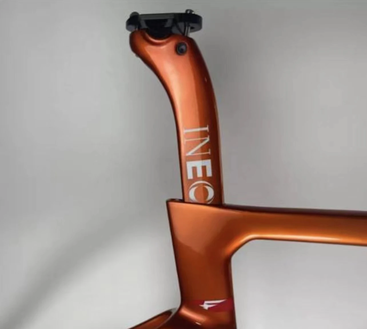 

15 Colors New F F14 Frame T1100 1K Carbon Bicycle Frames F12 Carbon Road Bike Frames and Handlebar