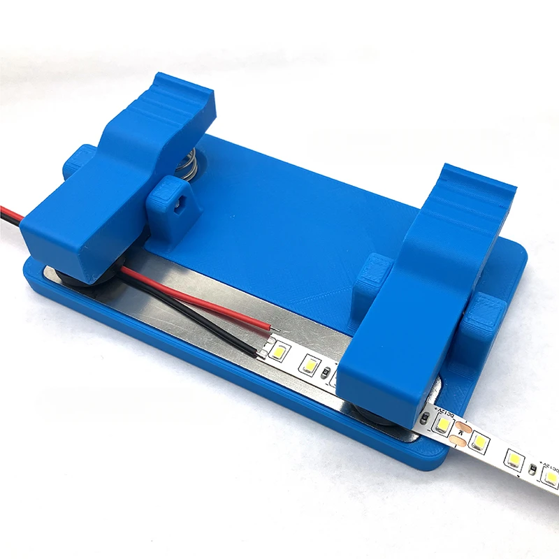 

Паяльная станция со светодиодной лампой