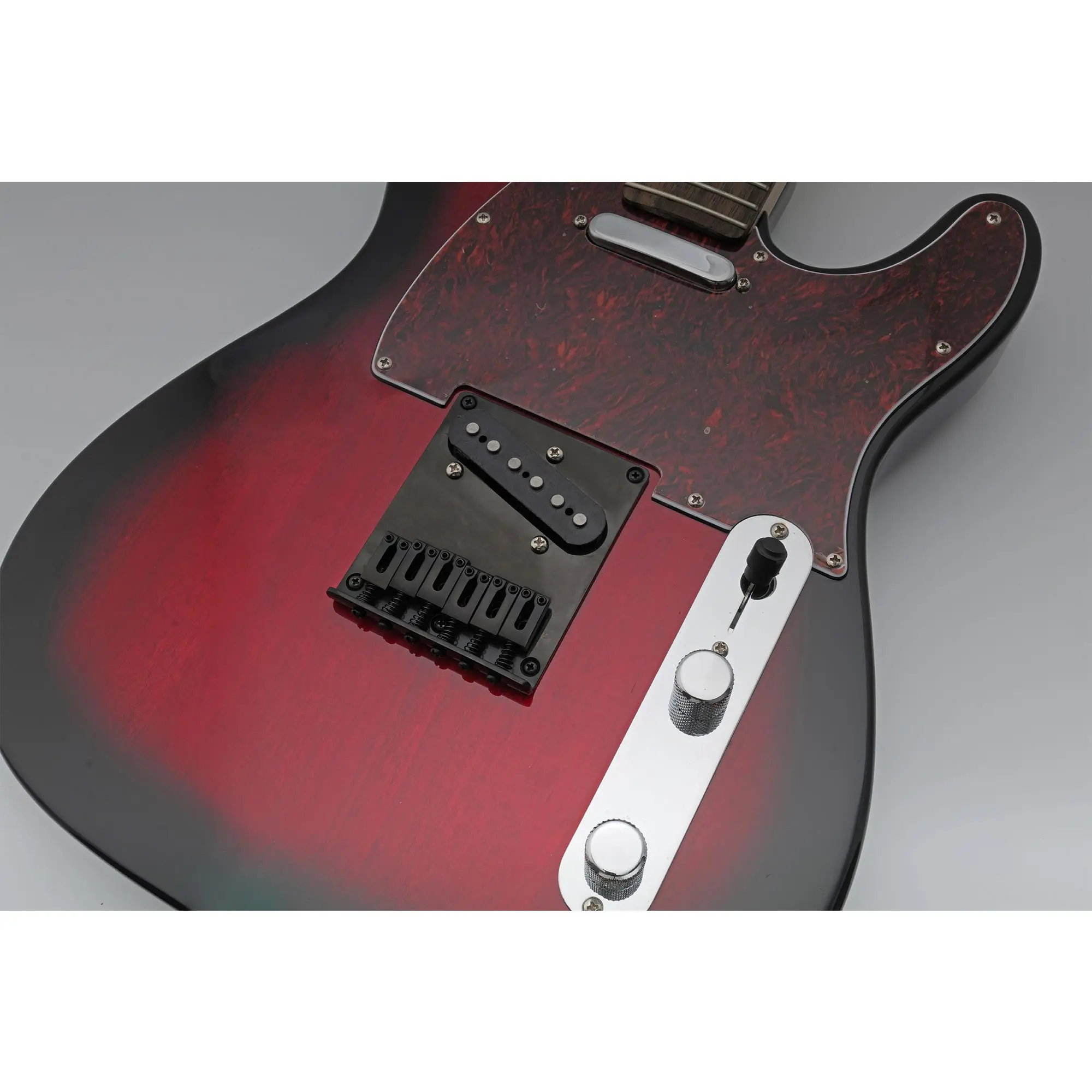 Musiclily Pro 54mm Modern Tele Bridge with Zinc Alloy 6-Saddle for Squier and Import Telecaster Style Electric Guitar Black - купить по