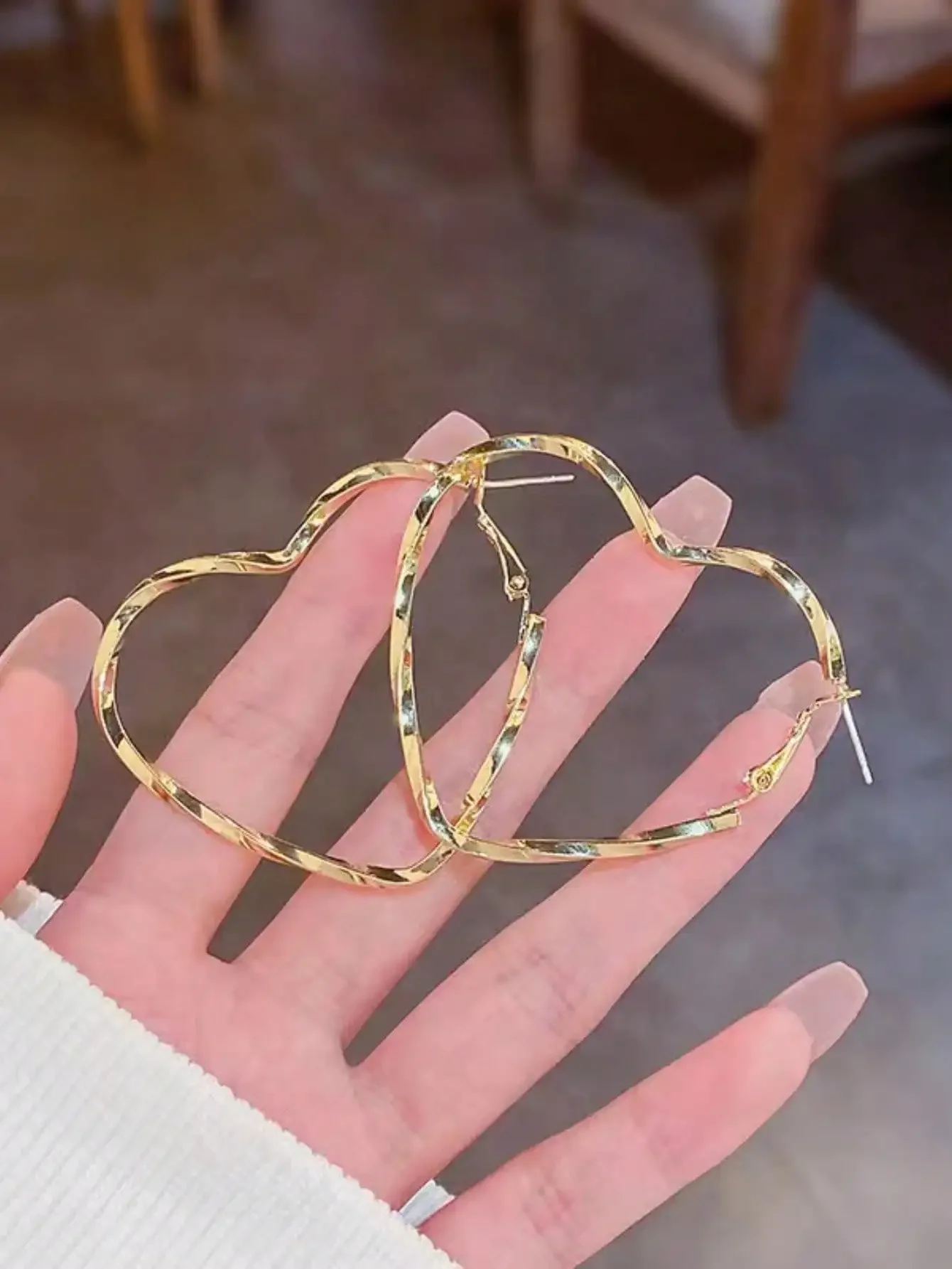 1 пара модных серег в форме сердца элегантный повседневный стиль для женщин