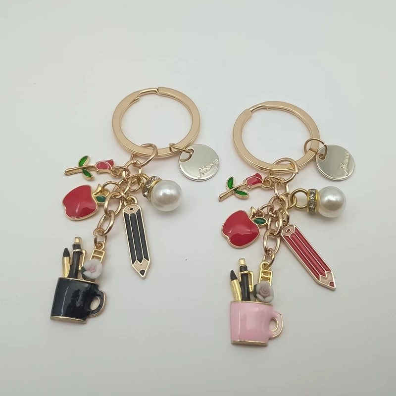 Эмалированный брелок для ручки с яблоком ключей жемчугом женский подарок на День