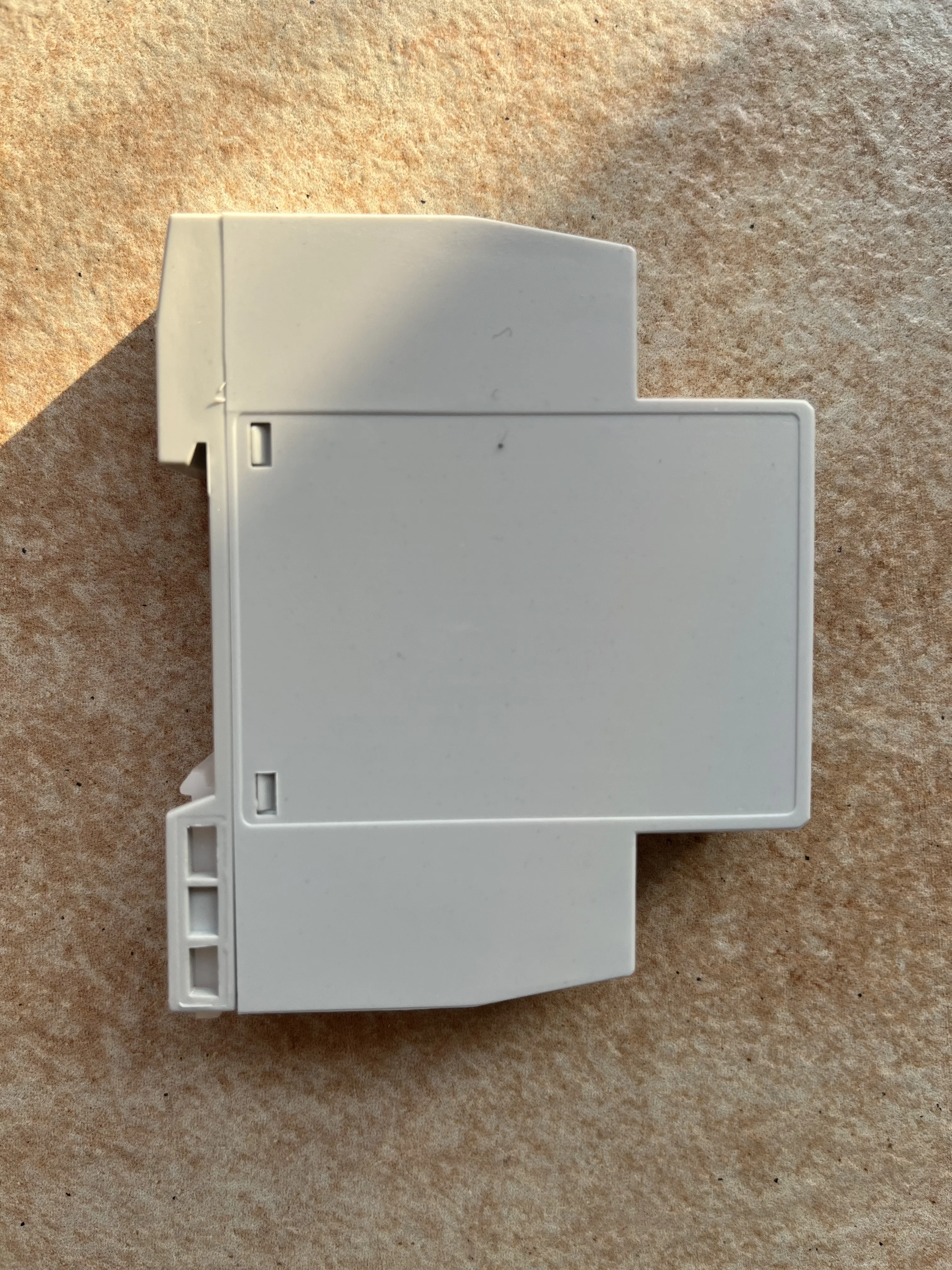 Реле защиты последовательности фаз DPA51CM69