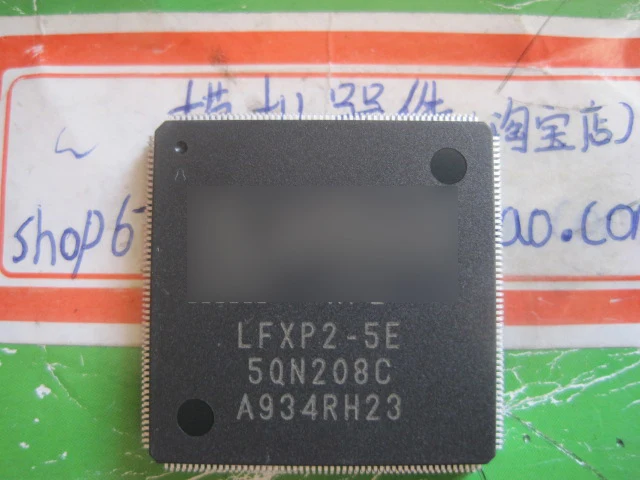 1PCS LFXP2-5E-5QN208C LFXP2 5E 5QN208C LFXP2-5E  QFP 00% new imported original     IC Chips fast delivery