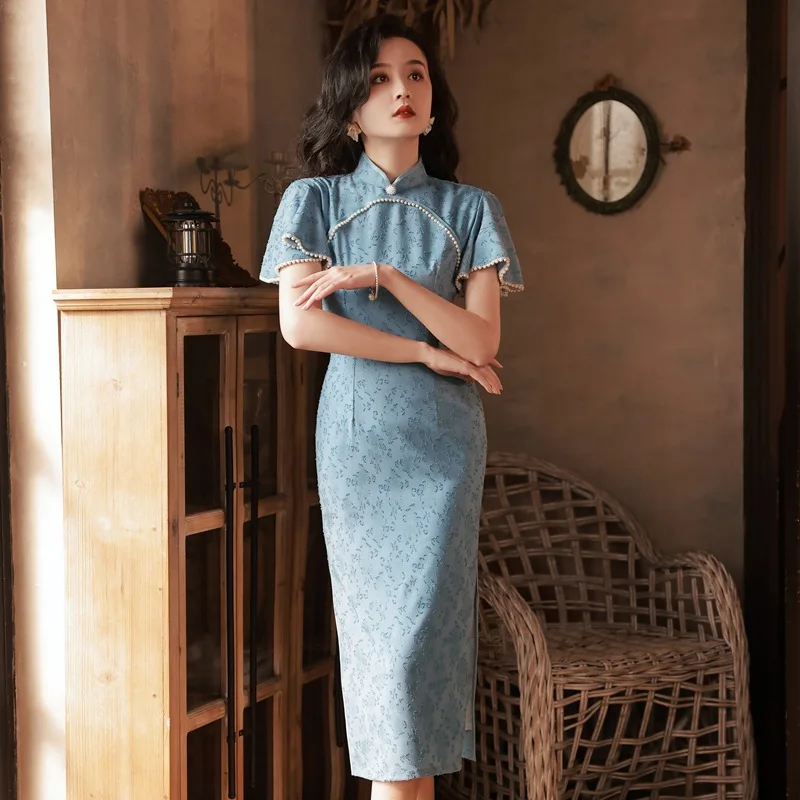 

Chinese Traditional Blue Cheongsam Elegant Retro High Split Improved Version Modern Lace Qipao Photo Costume