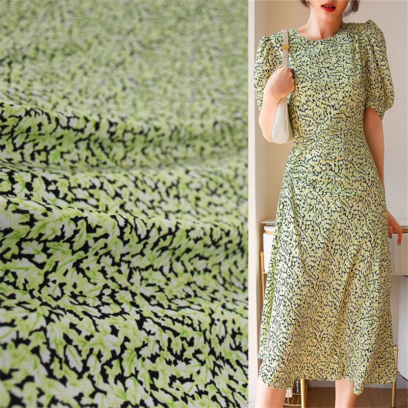 

Fashion Black Bottom Light Green Floral Hibiscus Hemp Chiffon Dress Shirt Cheongsam Women's Cloth Not Transparent Fabrics Meter