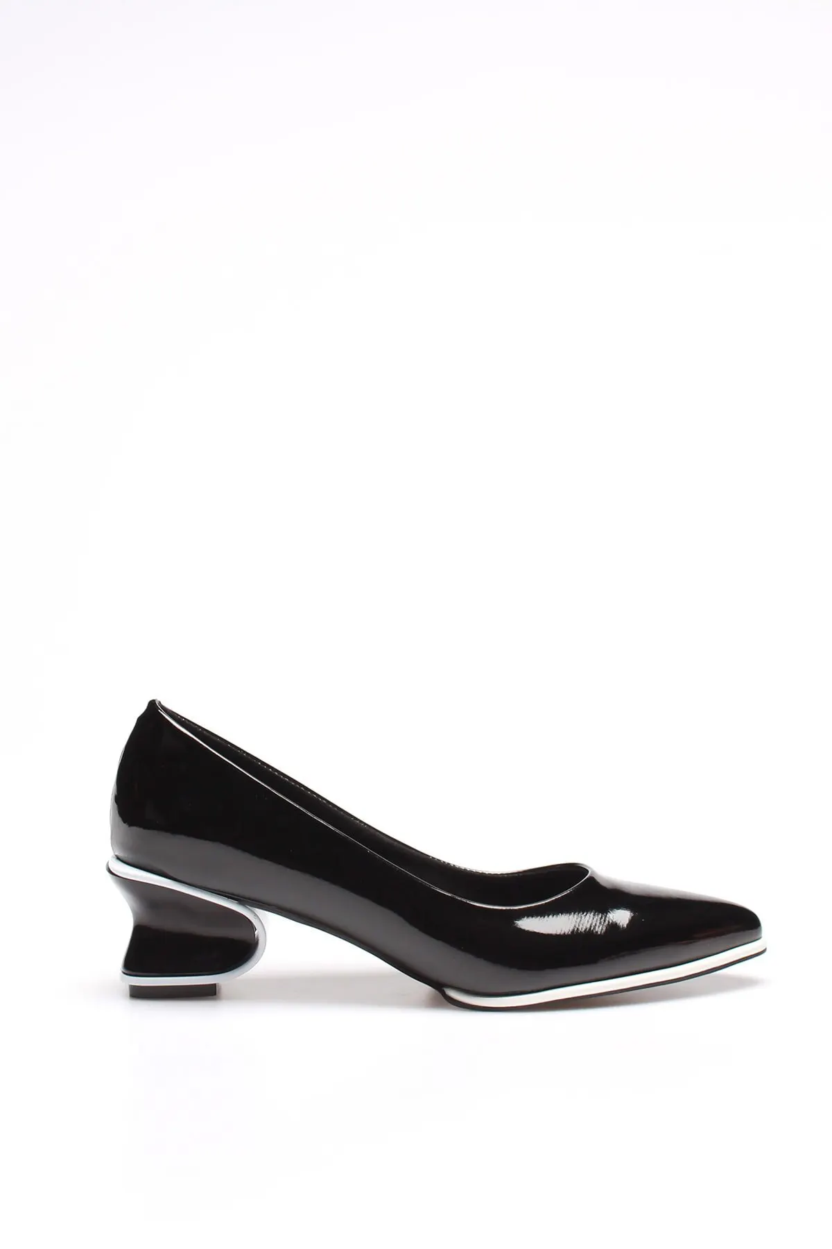 

Fashion Style Black Patent Leather Zenne Casual Classic Shoes
