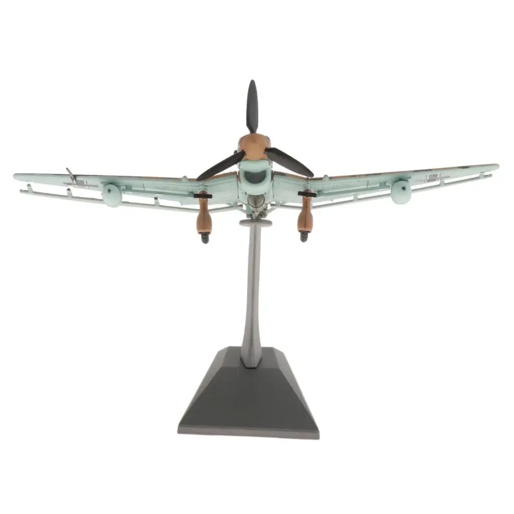

-Металлическая мини-подставка для дисплея JU87 в масштабе 1/72