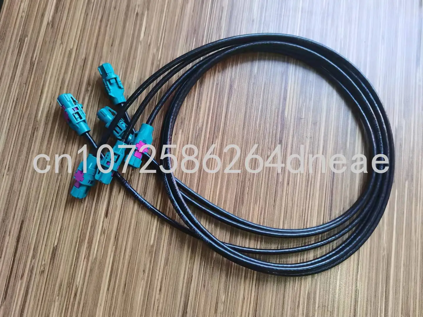 

H-MTD Cable LCA-CA334-1000-Z-Z E6K10A-1CAZ5-Y