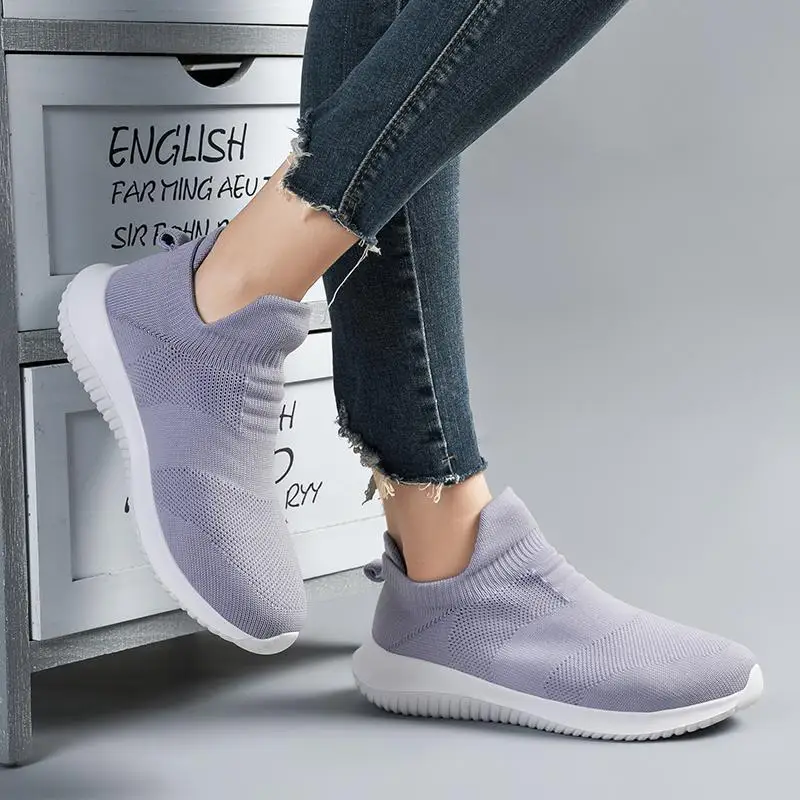 

Спортивная обувь для женщин весна/лето воздухопроницаемая Летающая плетеная обувь из кокоса Повседневная универсальная и легкая амортизи...