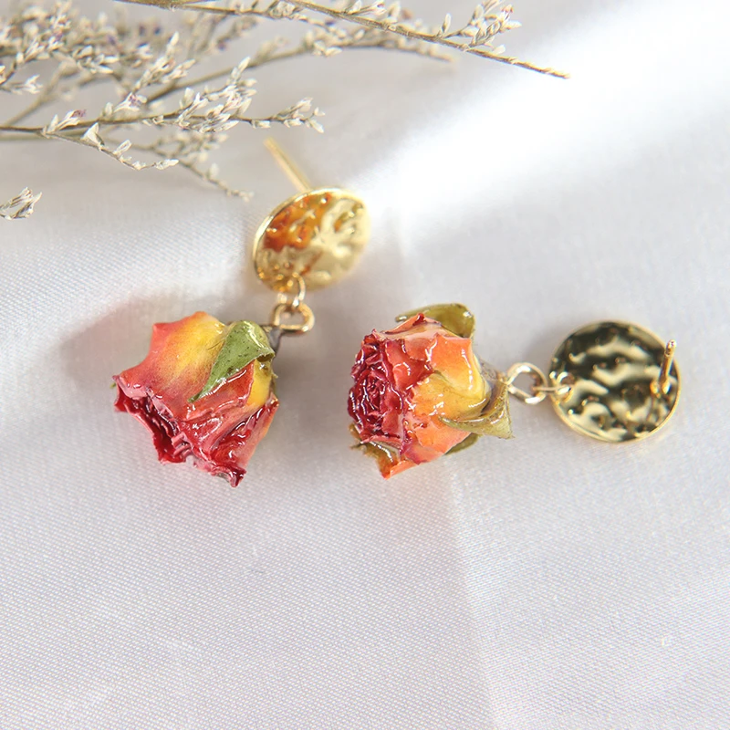 

Korean Genuine Flower Pendant Earrings Drop Glue for Women Eternal Fresh Dry Flowers Ear Stud Temperament Jewelry Valentine Gift