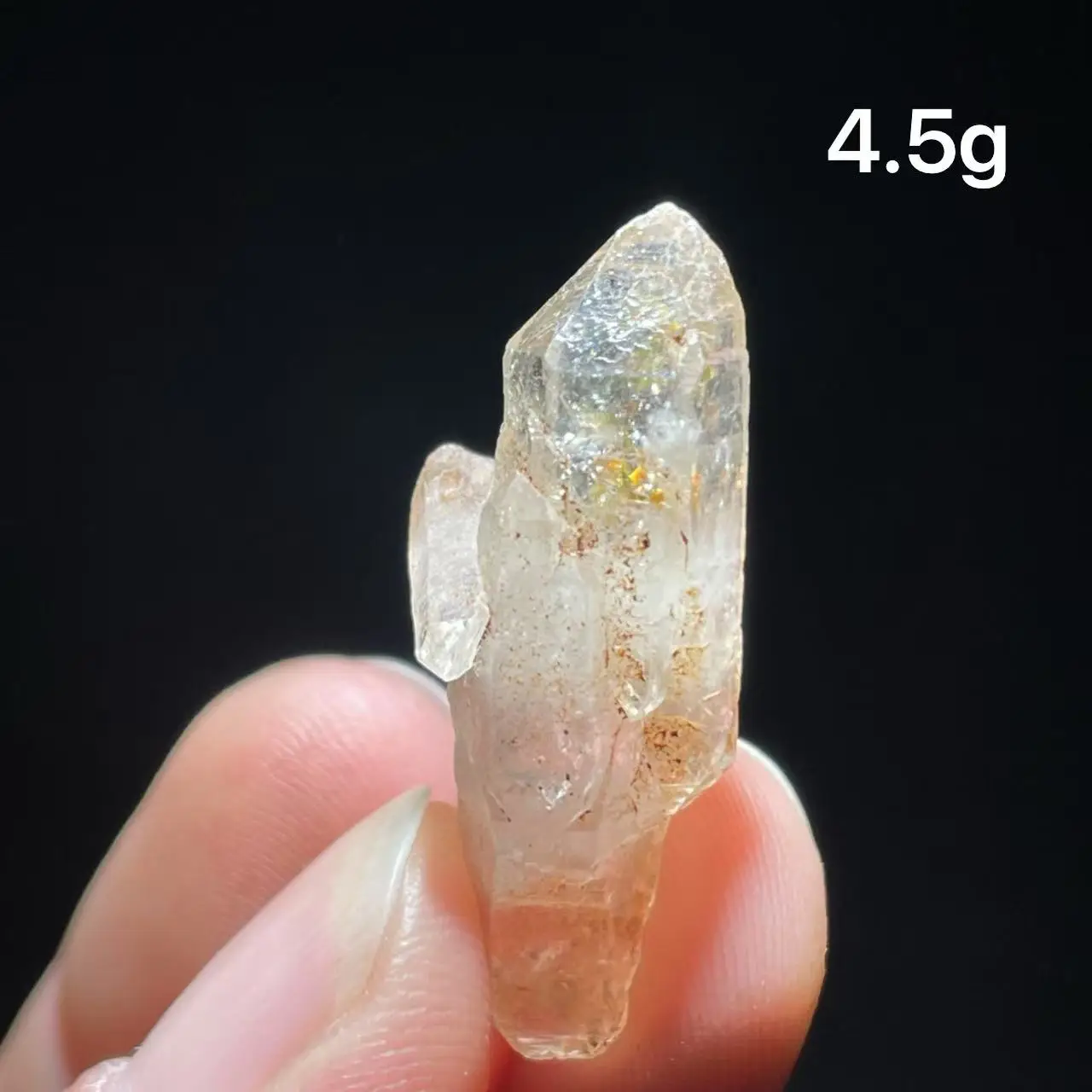 

Желтый флуоресцентный кварц из Пакистана