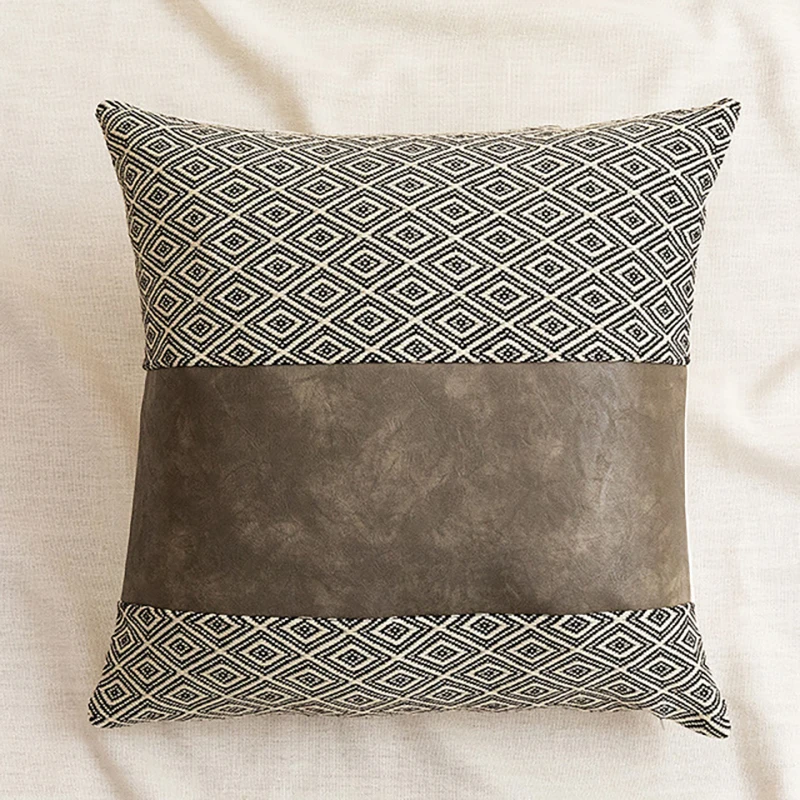 Декоративная подушка из искусственной кожи 45 х45 см |