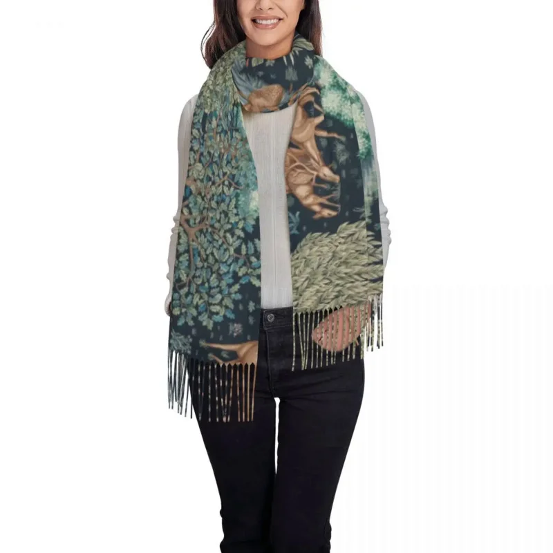 Рисунок 2 - Женская Длинная зимняя шаль с кисточками