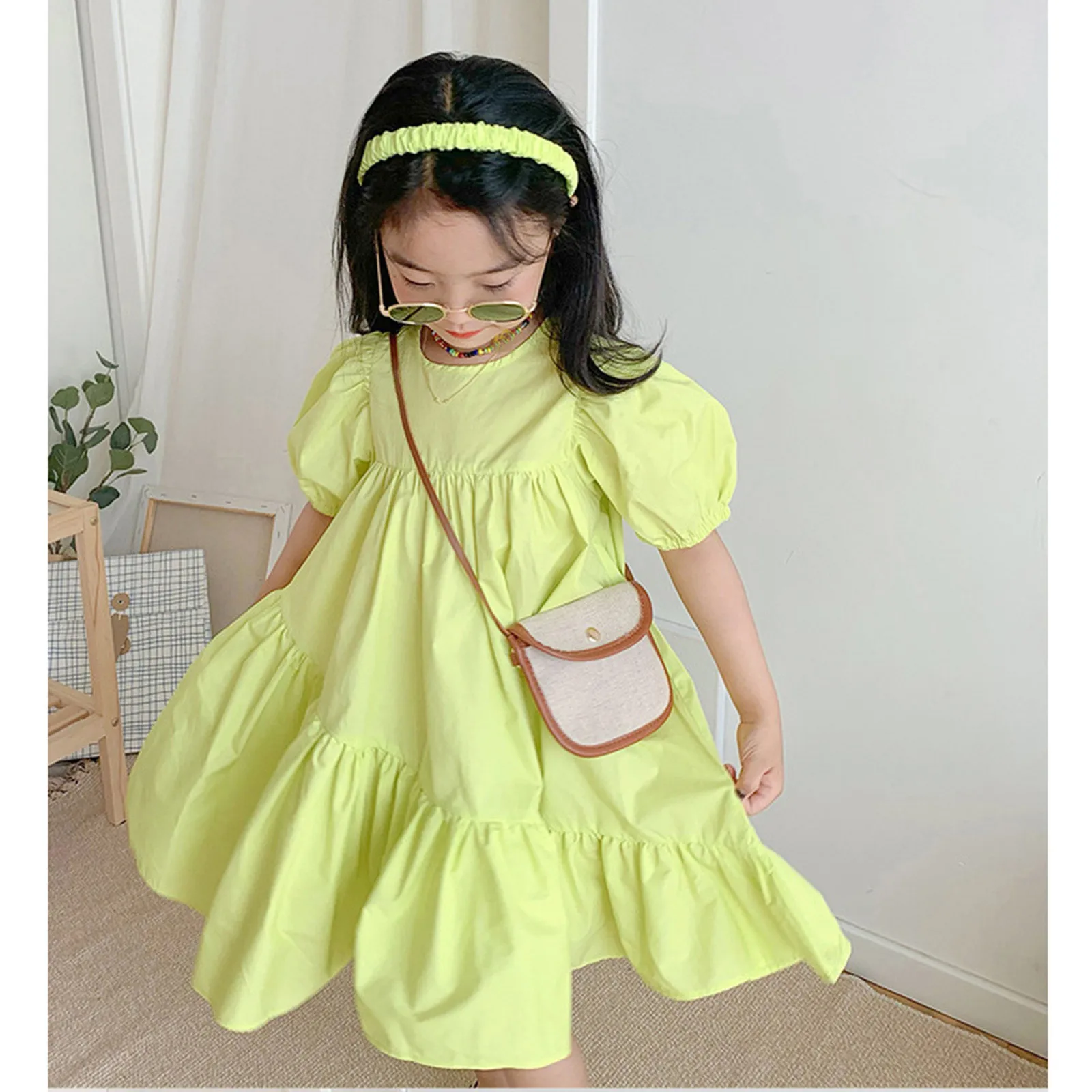 

Girls Casual Dress Fashion Puff Sleeve Korean Style Simple Loose Dress Kids Girls Daily Wear Solid Ruffle Princess Dresses 1-6Y