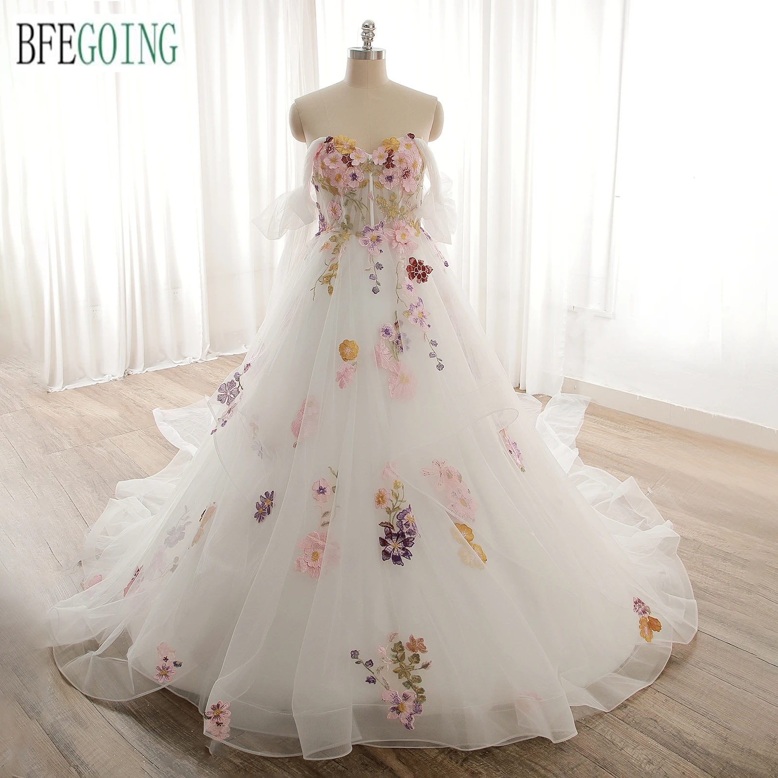 Бальное платье BFEGOING из тюля с цветами