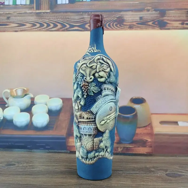 Грузинский глиняный горшок полусладкое красное вино украшенный керамикой