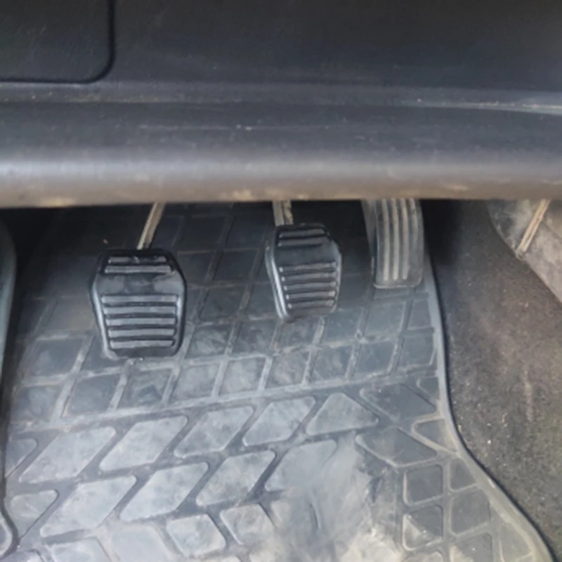 1 шт. резиновые накладки на тормозные колодки для Ford Focus MK1 Fusion JU Mondeo MK3 Scorpio Fiesta 5