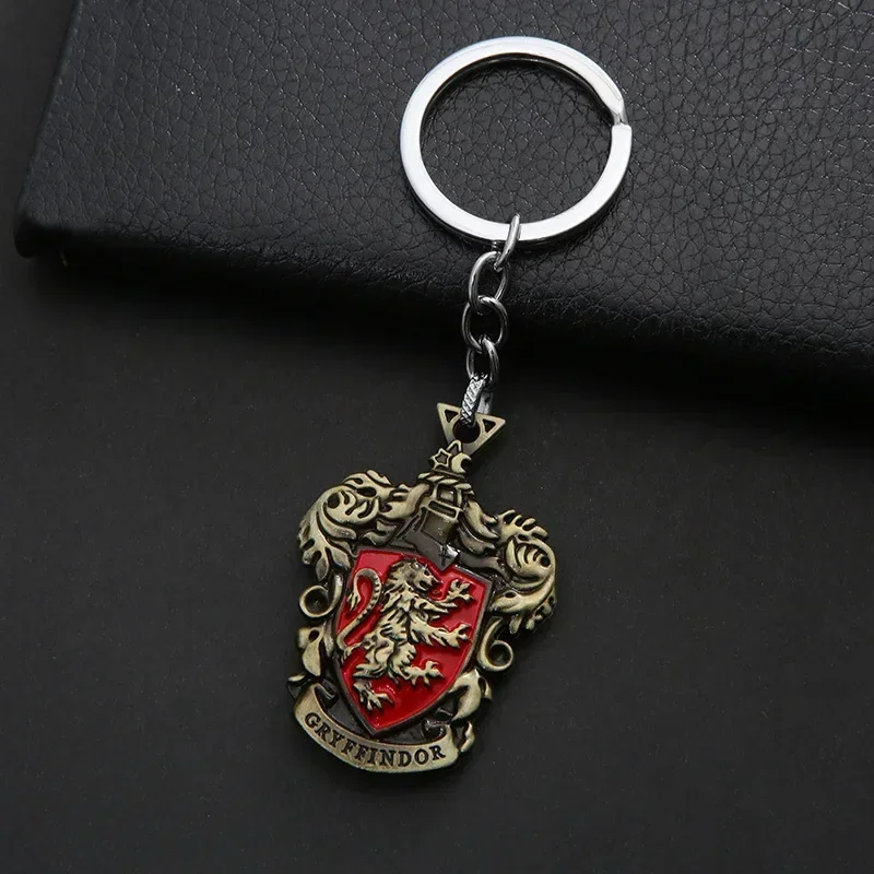 Harries Potter Keychain Hogwarts Slytherin Gryffindor Badge Movie Peripherals Cosplay Accessories Backpack Charms Kids Gift Toys