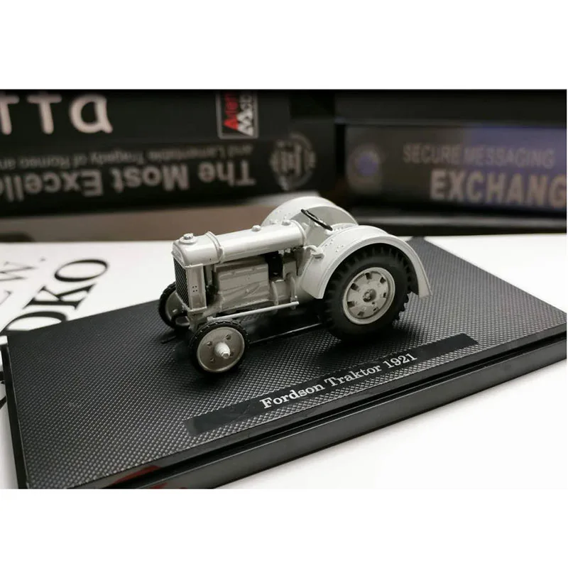 

1:43 Scale FORDSON 1921 Tractor Agricultural Machinery Alloy Car Model