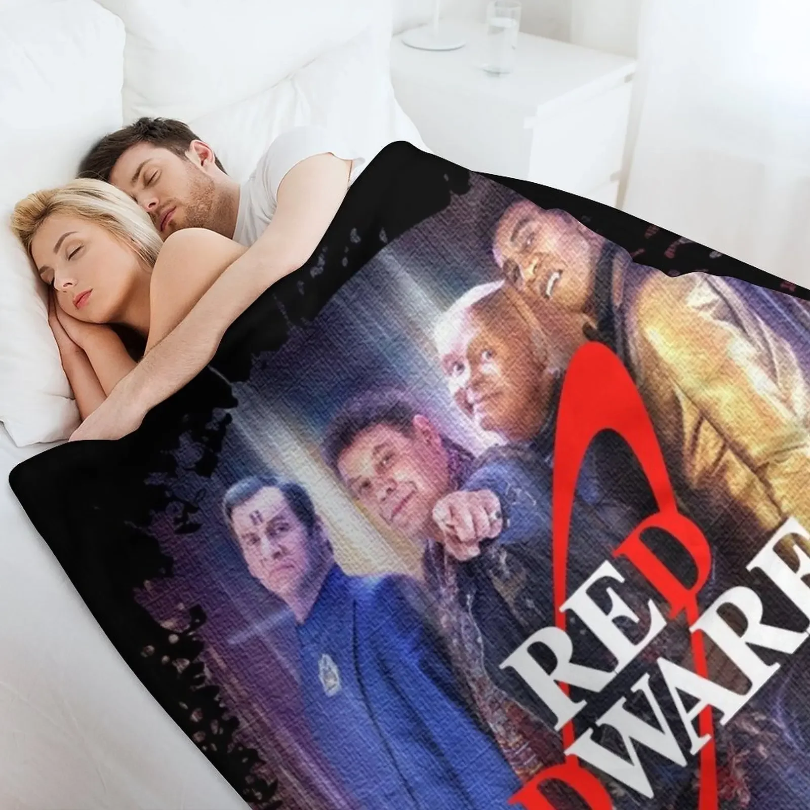 Фото Плед Red Dwarf - компактное теплое одеяло для путешествий на автомобиле №4