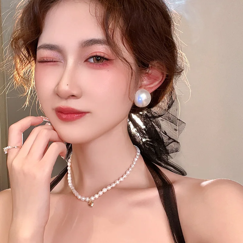 

Simple retro temperament oversized pearl earrings for women advanced ins style elegant ladies earrings and earrings