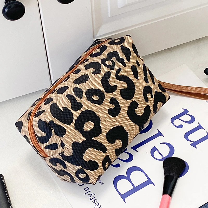 Оригинальная женская сумка привлекательная леопардовая косметичка Модный