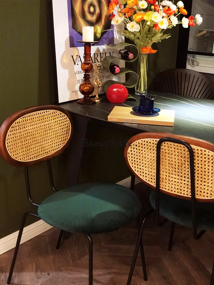 Обеденный стол и стул из ротанга в американском ретро-стиле