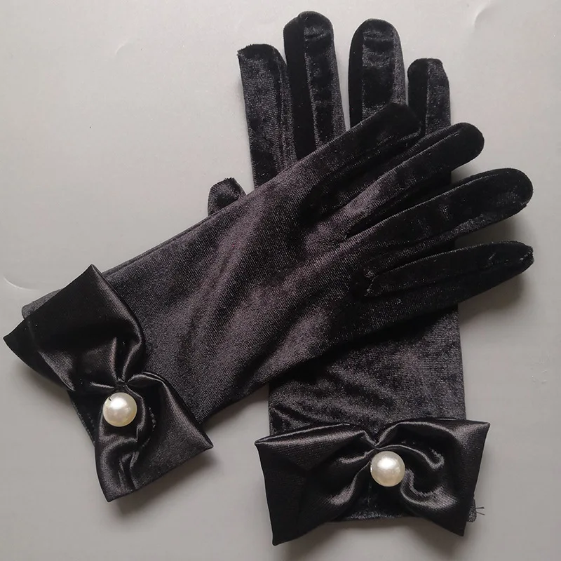 

Women Black Full Finger Velvet Bridal Gloves with Bowknot Pearls Wrist Length Wedding Evening Party Costume Gloves