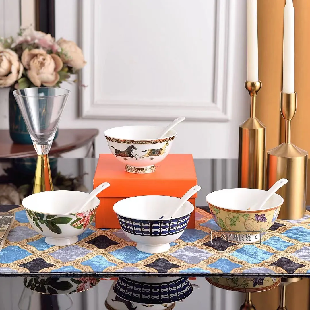 

1 Pcs Dining Room Bowl Ceramic Tableware 4.5*inch Deep Bone China Porcelain Dinnerware Rice bowl ceramic bowl With spoon