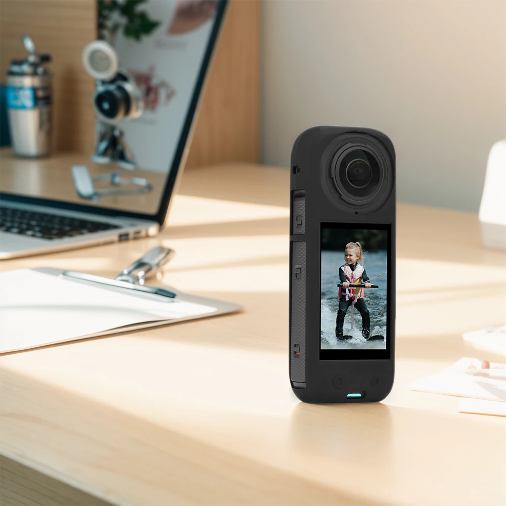 Силиконовый защитный чехол для камеры Insta360 X4