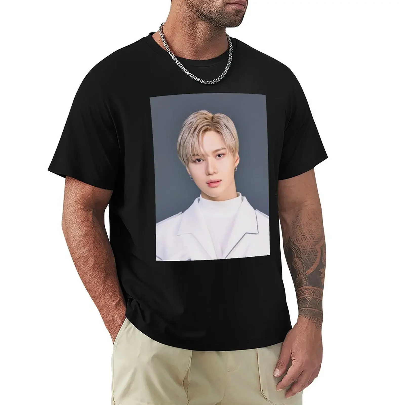 Футболка SUPERM X KOREAN AIR LET'S GO EVERYWHERE TAEMIN футболки с таможенными аниме