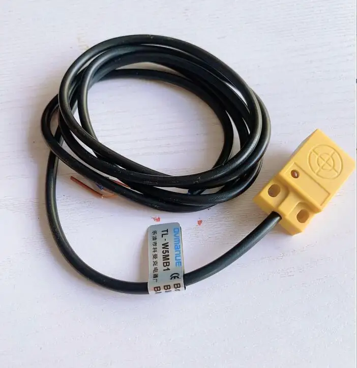 

Индуктивный датчик приближения TL-W5MB1 TL-W5MB2 TL-W5MC1 TL-W5MC2 3-ПРОВОДНЫЙ