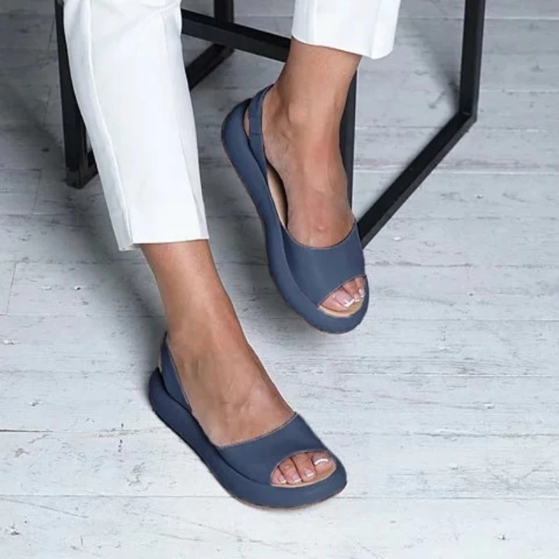 Women's Slippers 2023 New In Summer Slippers Casual Beach Sandals Fish Mouth Open Toe Leather Surface Flat Bottom Sports Sandals