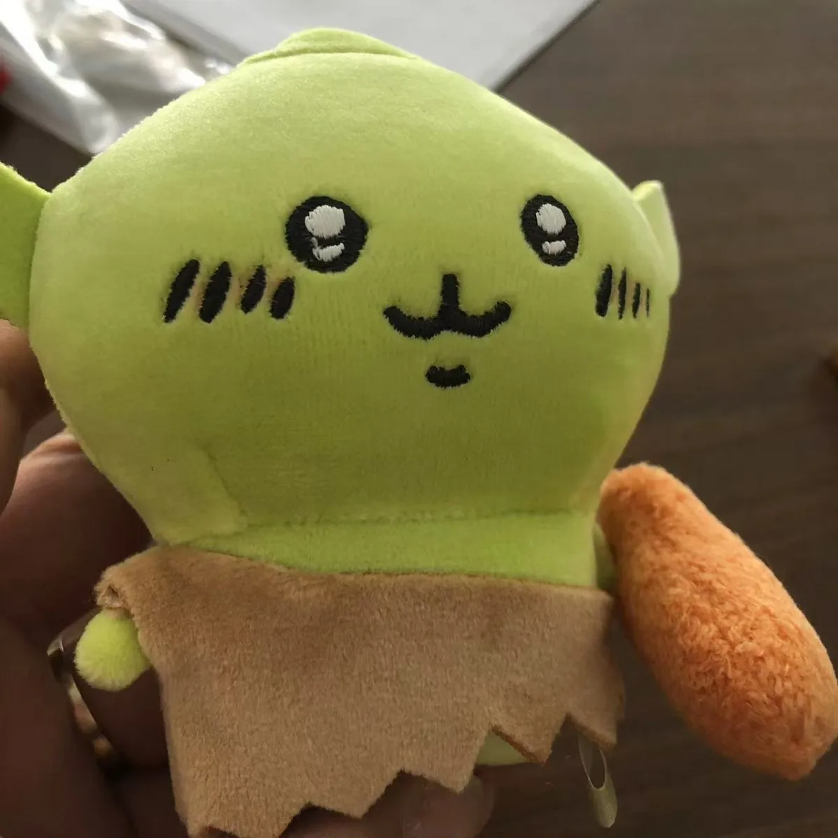 10 см новый мультфильм Chiikawa зеленый плюшевый кулон кукла брелок милый Get The Chicken Legs