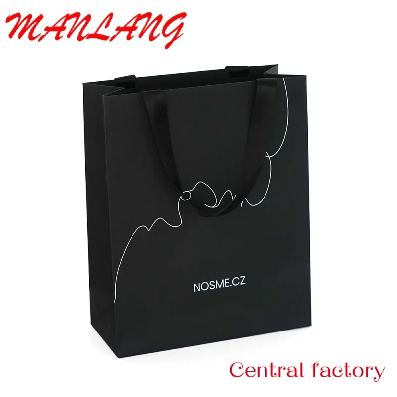 Рисунок 6 - Индивидуальные печатные брендовые бумажные пакеты