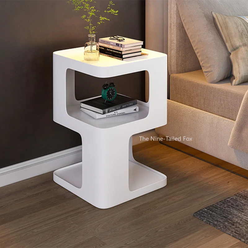 

New Style Nordic Bedside Table Modern Iron Bedroom Nightstand Luxury Creative Table Living Room Sofa Table Home Furniture XY50BT