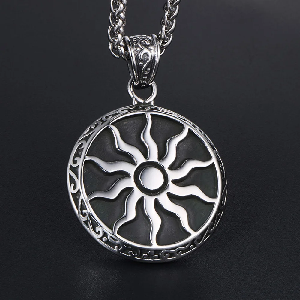 

Vintage Apollo Amulet Sun God Pendant Necklace Men Fashion Biker Round Stainless Steel Sun Necklace Jewelry Gift Wholesale