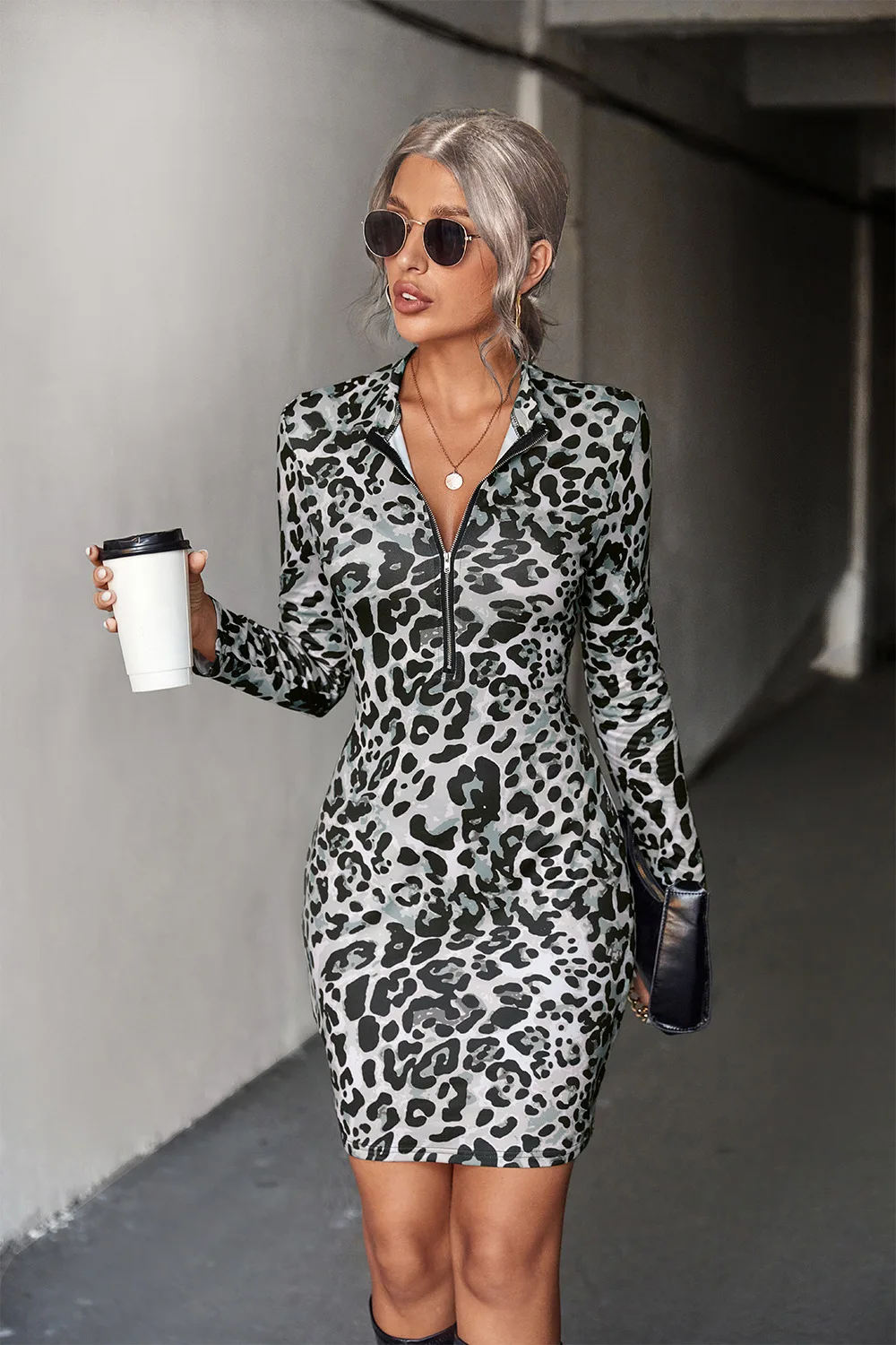 

2022 Fall/Winter Women's Sexy Zip-Up Leopard Print Dress Ladies Slim V Neck Long-sleeved Mini Pencil Dresses Bodycon Dress