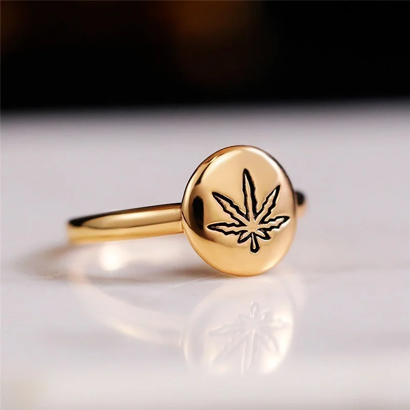 

Fashion Simple Niche Design Maple Leaf Wedding Rings For Women 2022 Trendy Retro Elegant Engagement Rings Party Jewelry Gifts