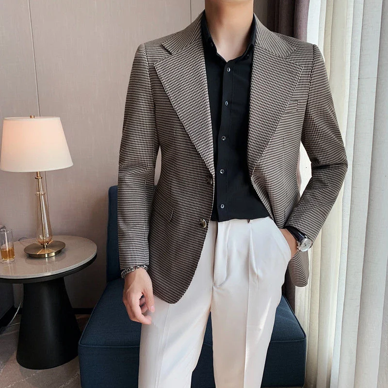 

Spring 2022 Casual Suits Jacket Wedding Business Blazer Plaid Men Blazers Masculino Streetwear Social Dress Coat Veste Homme
