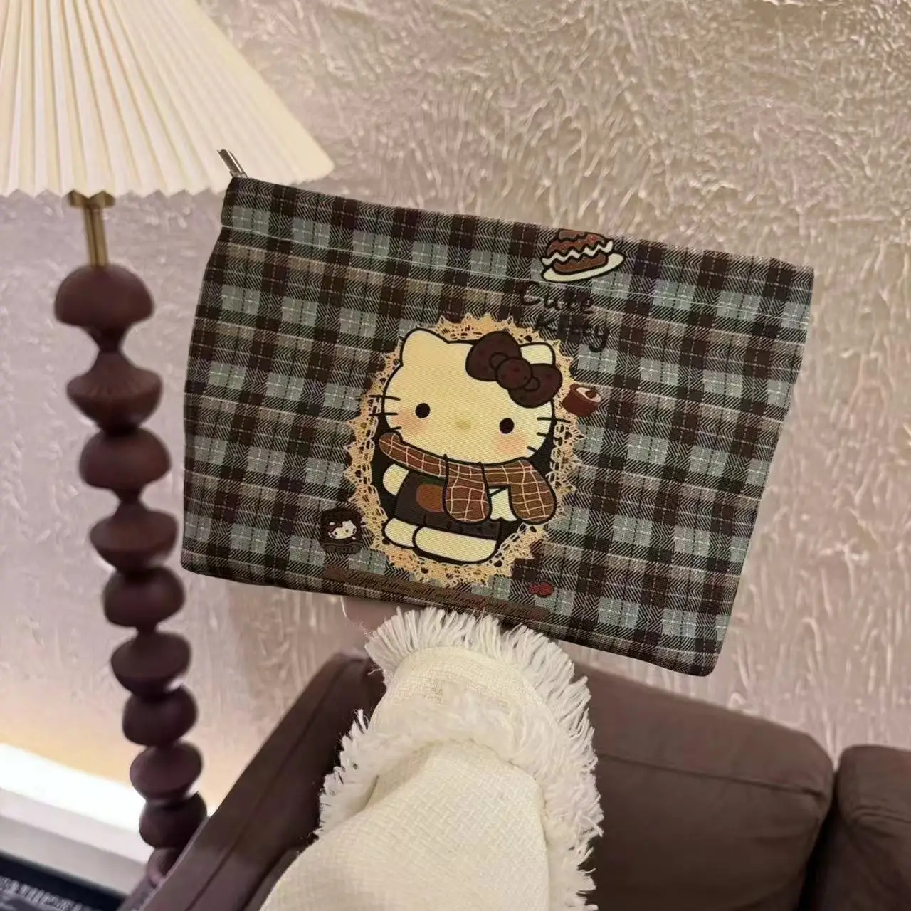Новая косметичка Kawaii Sanrio Hellokitty нишевая портативная дорожная сумка с рисунком