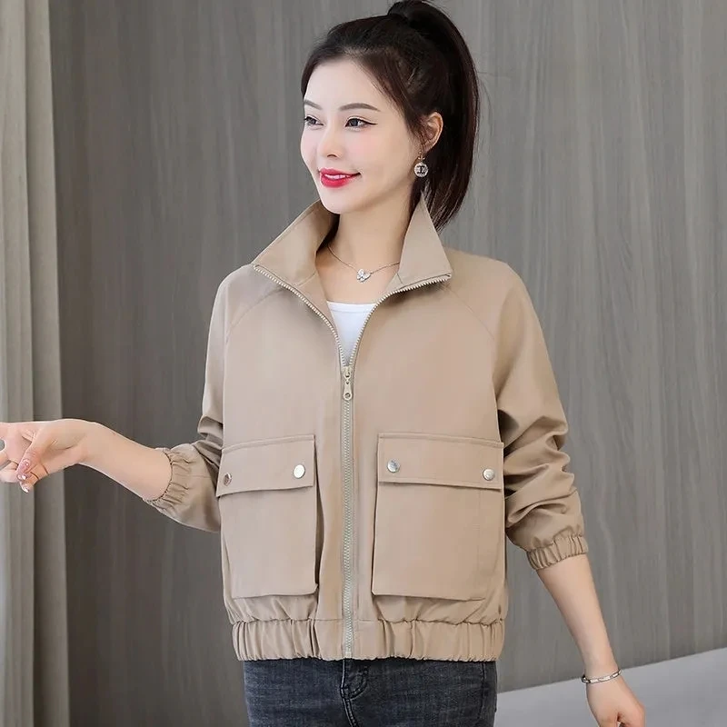 Тренчкот женский однотонный с воротником-стойкой короткий жакет большими