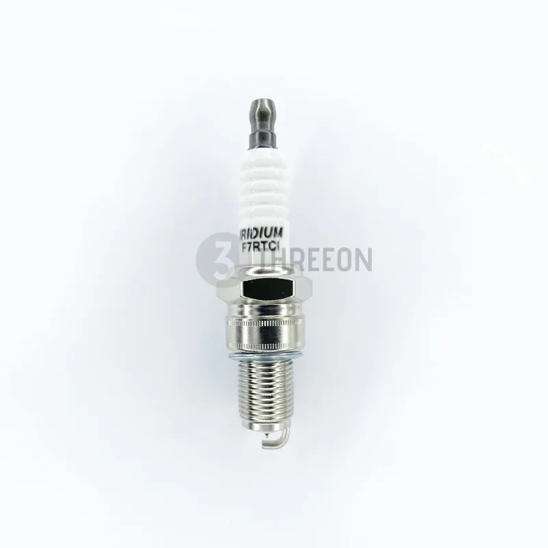 Фото Иридиевая свеча зажигания TOSP3002 22401-50V16 для NISSAN Silvia, Vanette, 200SX, Navara 2.0, Pick-up 2.2, Laurel, Pathfinder 2.4, Patrol 2.8 №2