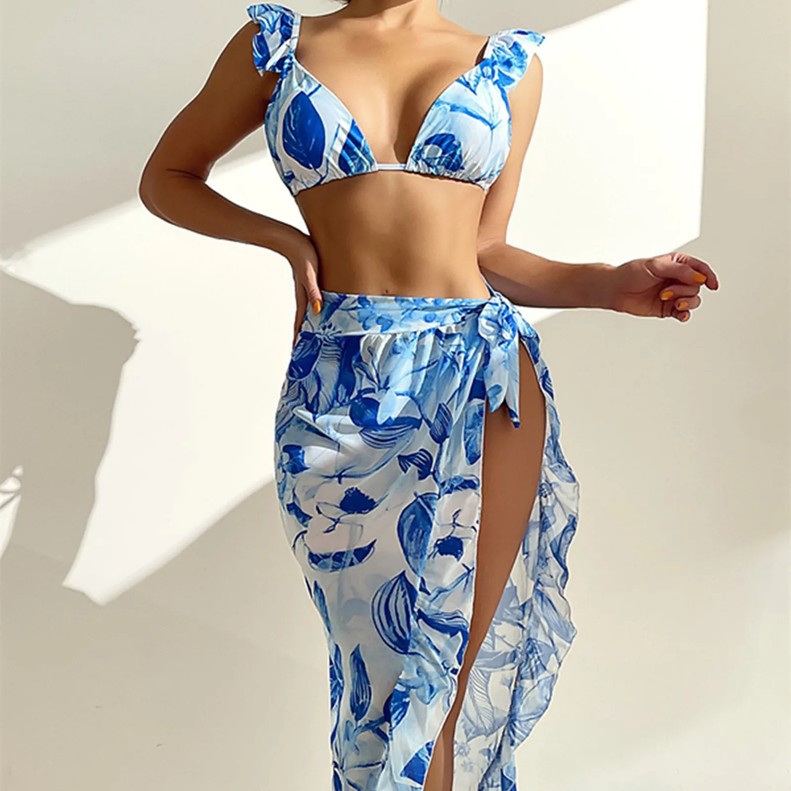 

Print Bikini Ruffled Triangle Swimsuit Women Halter Swimwear Women Skirt 3 Pieces Set Elegant Bathing Suit Beach Wear Biquini